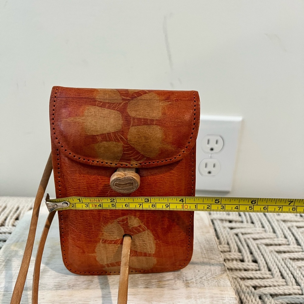 Vintage Tie Dye Stylish Tan Leather Crossbody Bag - Picture 12 of 12